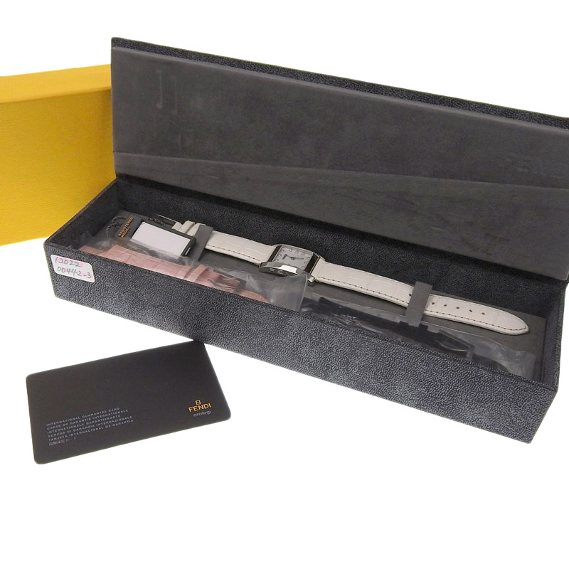 http://フェンディ%20FENDI%207000L%20クォーツ%20腕時計%20レディース%20SS%20革%2012PD%20スクエア%20シェル文字盤%207000L%20中古%20OW0394