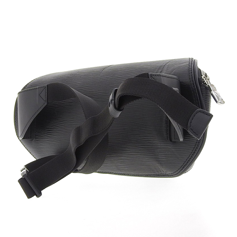 http://ルイヴィトン%20LOUIS%20VUITTON%20エピ%20LVサークル%20バムバッグ%20ボディバッグ%20ウエストポーチノワール%20M55131%20中古%20LV1366