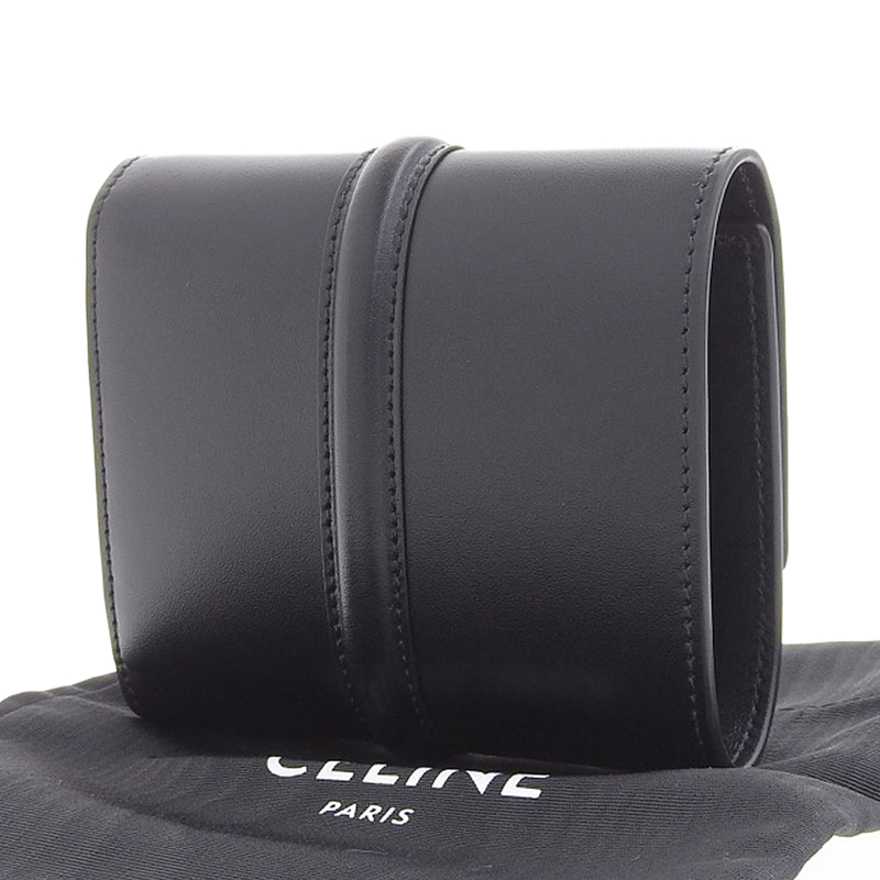 http://セリーヌ%20CELINE%20スモールトリフォールドウォレット16セーズ%20コンパクトウォレット%20レザー%20ブラック%2010F523CQ7%20中古%20OBB0507