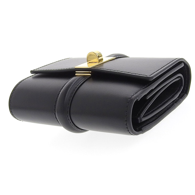 http://セリーヌ%20CELINE%20スモールトリフォールドウォレット16セーズ%20コンパクトウォレット%20レザー%20ブラック%2010F523CQ7%20中古%20OBB0507