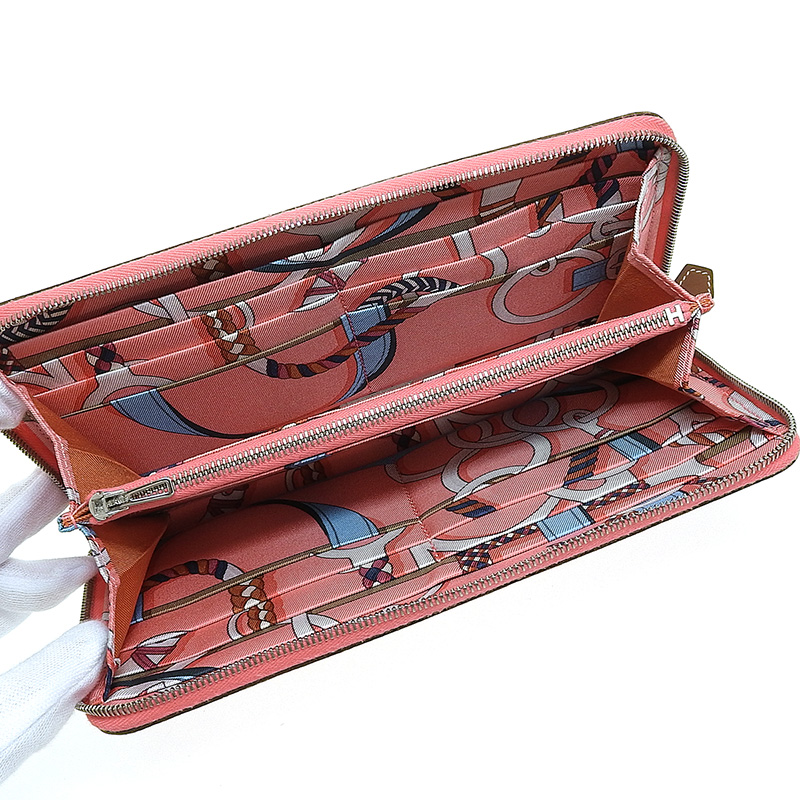 http://エルメス%20HERMES%20アザップロングシルクイン%20長財布%20ヴォーエプソン%20ローズアザレ%20D刻印%202019年%20中古%20HE0840