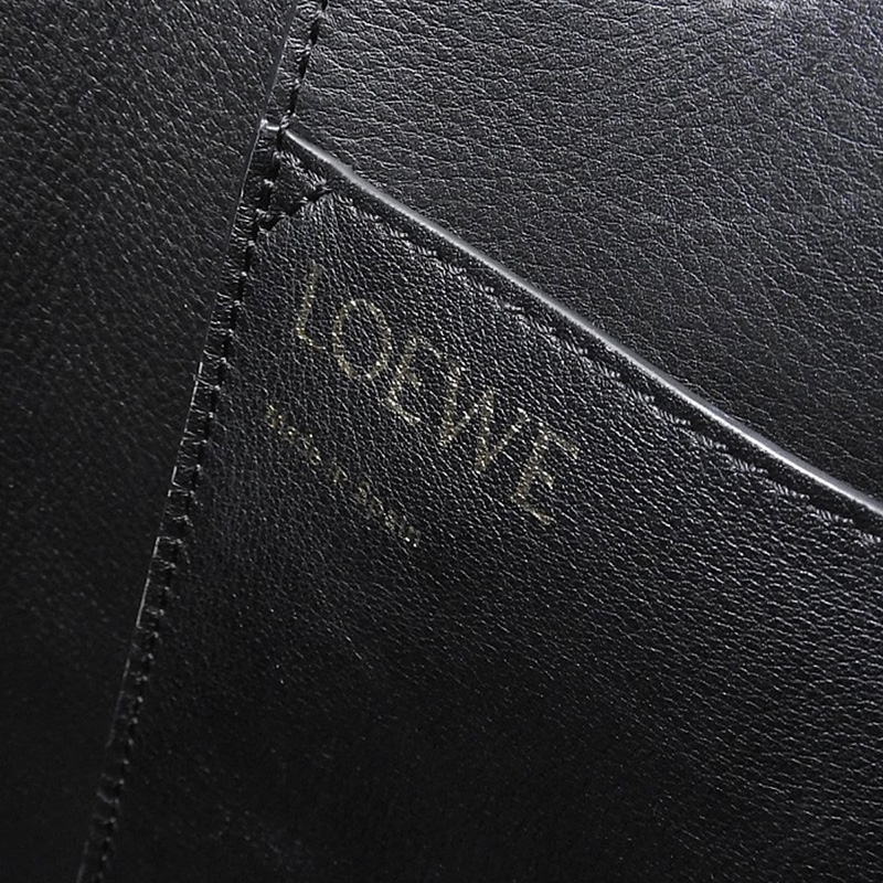 http://ロエベ%20LOEWE%20アナグラム%20トートバッグ%202WAYバッグ%20キャンバス/レザー%20グレー%20中古%20OB1511