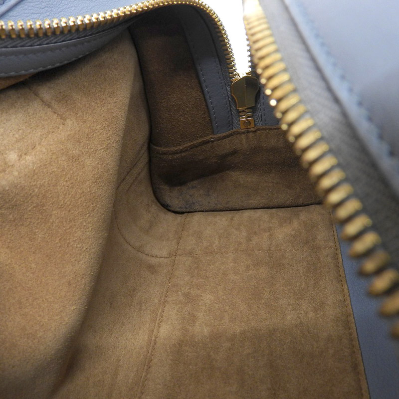 http://ロエベ%20LOEWE%20アマソナ28%202WAYバッグ%20ハンドバッグ%20ショルダーバッグ%20レザー%20ストーンブルー%20中古%20OB1515