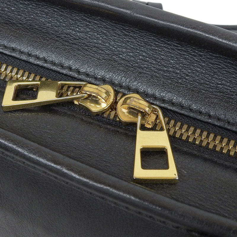 http://ロエベ%20LOEWE%20アマソナ23%202WAYバッグ%20ハンドバッグ%20ショルダーバッグ%20レザー%20ブラック%20中古%20OB1570