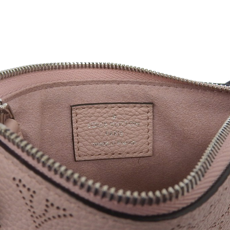 http://ルイヴィトン%20LOUIS%20VUITTON%20カードキーケース%20ポシェット・クレ%20カードキーケース%20マヒナ%20マグノリア%20M69508%20中古%20LV1475