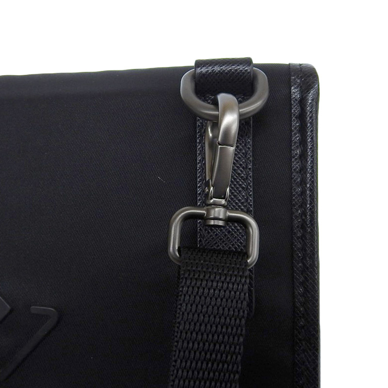 http://プラダ%20PRADA%20ショルダーバッグ%20ナイロン/レザー%20ブラック%202ZH108%20中古%20OB1602