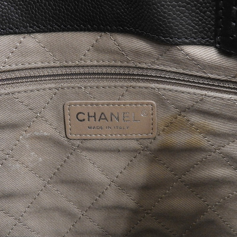 http://シャネル%20CHANEL%202WAYバッグ%20トートバッグ%20ショルダーバッグ%20キャビアスキン%20ブラック%2019番台%20A68533%20中古%20CH0902