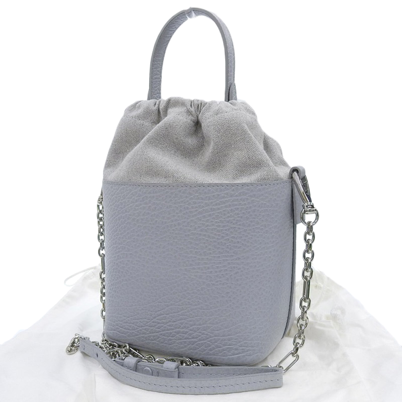 http://メゾンマルジェラ%20MAISON%20MARGIELA%205AC%202WAYバッグ%20ハンドバッグ%20ショルダーバッグ%20レザー%20ブルー%20中古%20OB1588