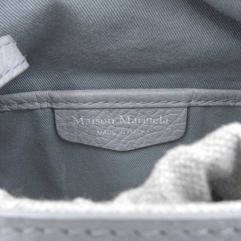 http://メゾンマルジェラ%20MAISON%20MARGIELA%205AC%202WAYバッグ%20ハンドバッグ%20ショルダーバッグ%20レザー%20ブルー%20中古%20OB1588