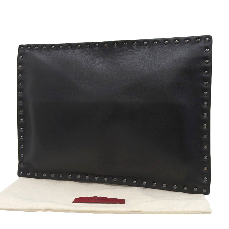 http://ヴァレンティノ%20VALENTINO%20クラッチバッグ%20スタッズ%20レザー%20ブラック%20中古%20OB1653