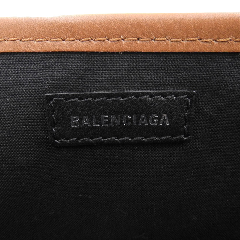 http://バレンシアガ%20BALENCIAGA%20ネイビーカバスXS%202WAYバッグ%20キャンバス/レザー%20ホワイト系/ブラウン%20390346%20中古%20OB1655