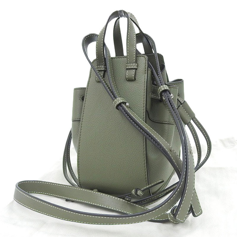 http://ロエベ%20LOEWE%20ハンモックミニ%202WAYバッグ%20ハンドバッグ%20ショルダーバッグ%20レザー%20カーキ%20中古%20OB1663