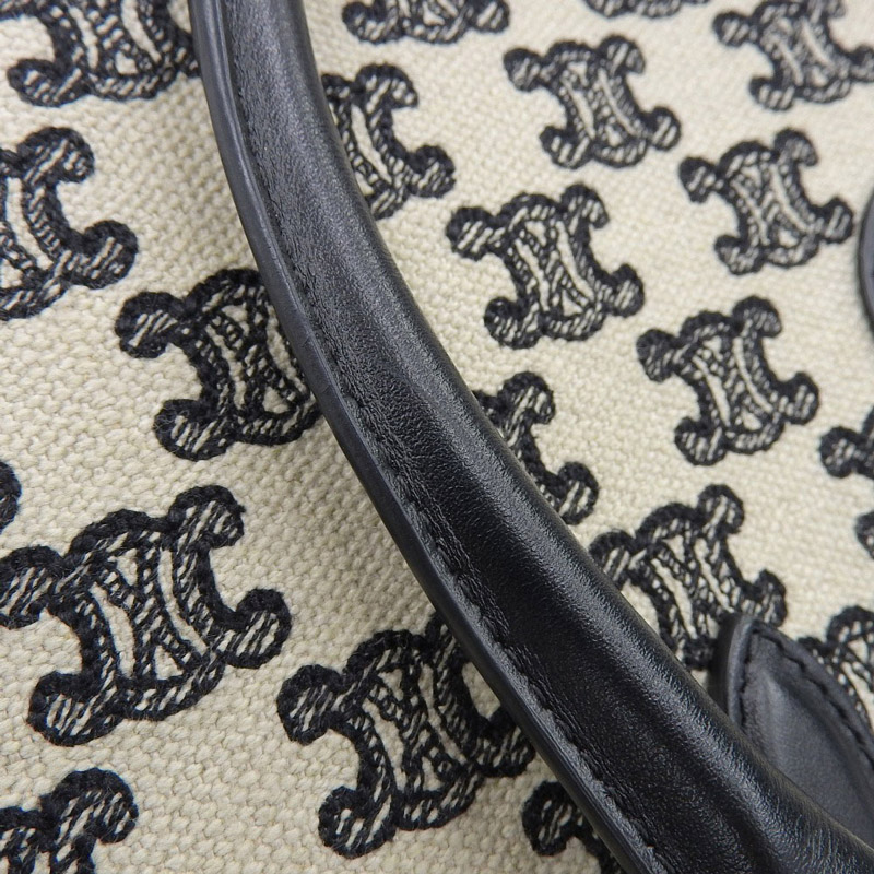 http://セリーヌ%20CELINE%20トリオンフ%20ホリゾンタルカバ%20ハンドバッグ%20キャンバス/レザー%20ベージュ/ブラック%20194342CS8%20中古%20OB1668