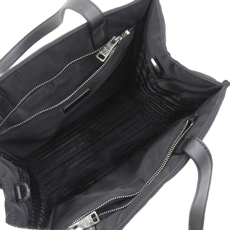 http://プラダ%20PRADA%20パデッド%202WAYバッグ%20トートバッグ%20ショルダーバッグ%20ナイロン/レザー%20ブラック%201BG426%20中古%20OB1672