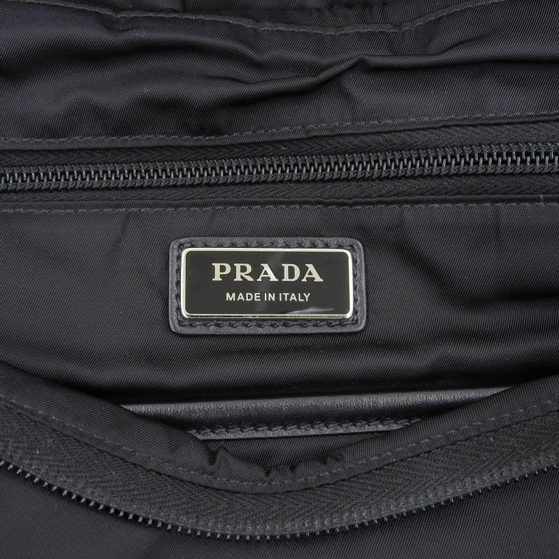 http://プラダ%20PRADA%20バックパック%20リュックサック%20ナイロン/レザー%20ブラック%202VZ089%20中古%20OB1676