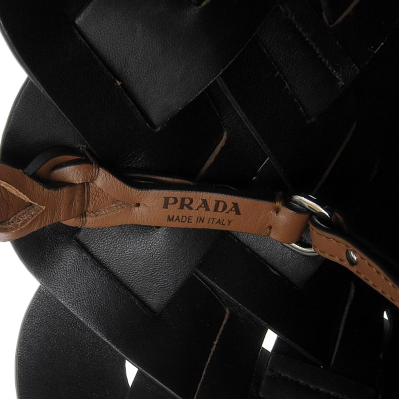 http://プラダ%20PRADA%20トートバッグ%20レザー%20ブラウン/ブラック%201BG317%20中古%20OB1677