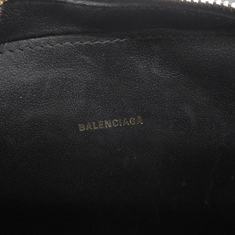 http://バレンシアガ%20BALENCIAGA%20ヴィル%20カメラバッグXS%20ショルダーバッグ%20レザー%20ブラック%20558171%20中古%20OB1688