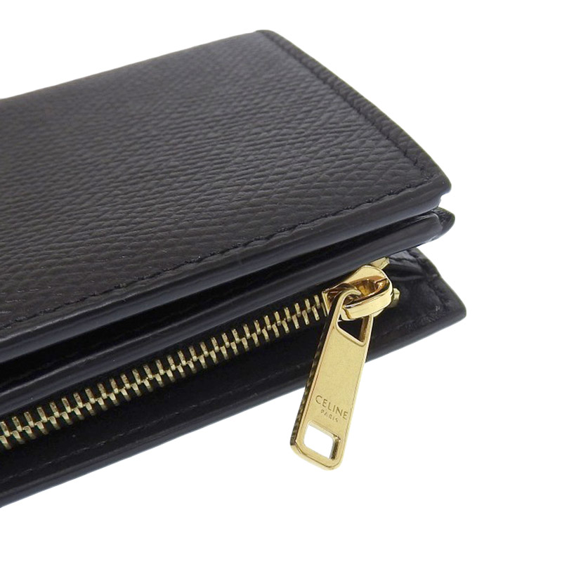 http://セリーヌ%20CELINE%20二つ折り財布%20コンパクトウォレット%20レザー%20ブラック%2010E493BEL38NO%20中古%20OBB0544