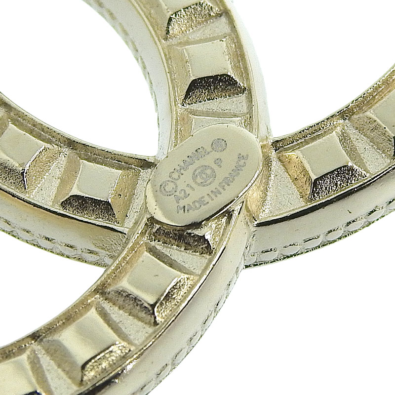 http://シャネル%20CHANEL%20ブローチ%20ココマーク%20GP%20ラインストーン%20ゴールド色%20A21P%20中古%20CH0899