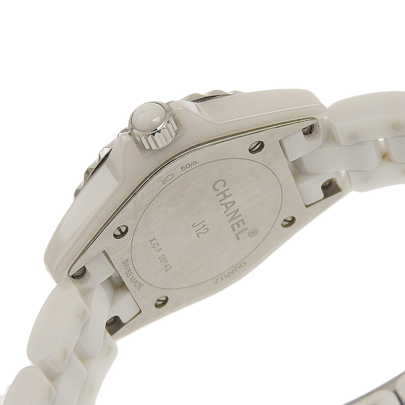 http://シャネル%20CHANEL%20J12%20レディース%20クォーツ%20腕時計%20セラミック/SS%208Pダイヤモンド%20ホワイトシェル文字盤%20H2570%20中古%20CH0900