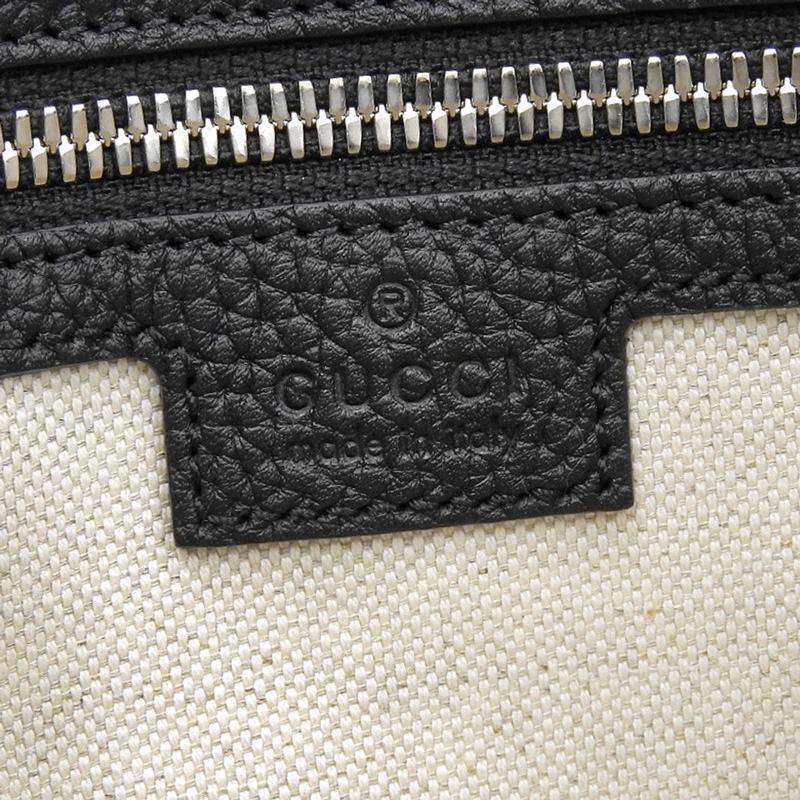 http://グッチ%20GUCCI%20ジャンボGG%20ミディアムメッセンジャーバッグ%20ショルダーバッグ%20レザー%20ブラック%20696009%20中古%20GU0559