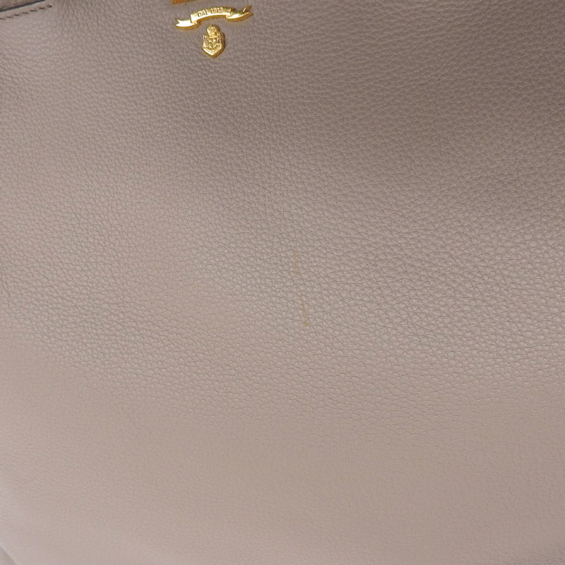 http://プラダ%20PRADA%202WAYバッグ%20ハンドバッグ%20ショルダーバッグ%20レザー%20グレー%20中古%20OB1694