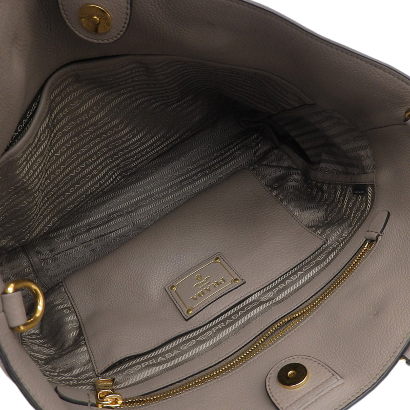 http://プラダ%20PRADA%202WAYバッグ%20ハンドバッグ%20ショルダーバッグ%20レザー%20グレー%20中古%20OB1694