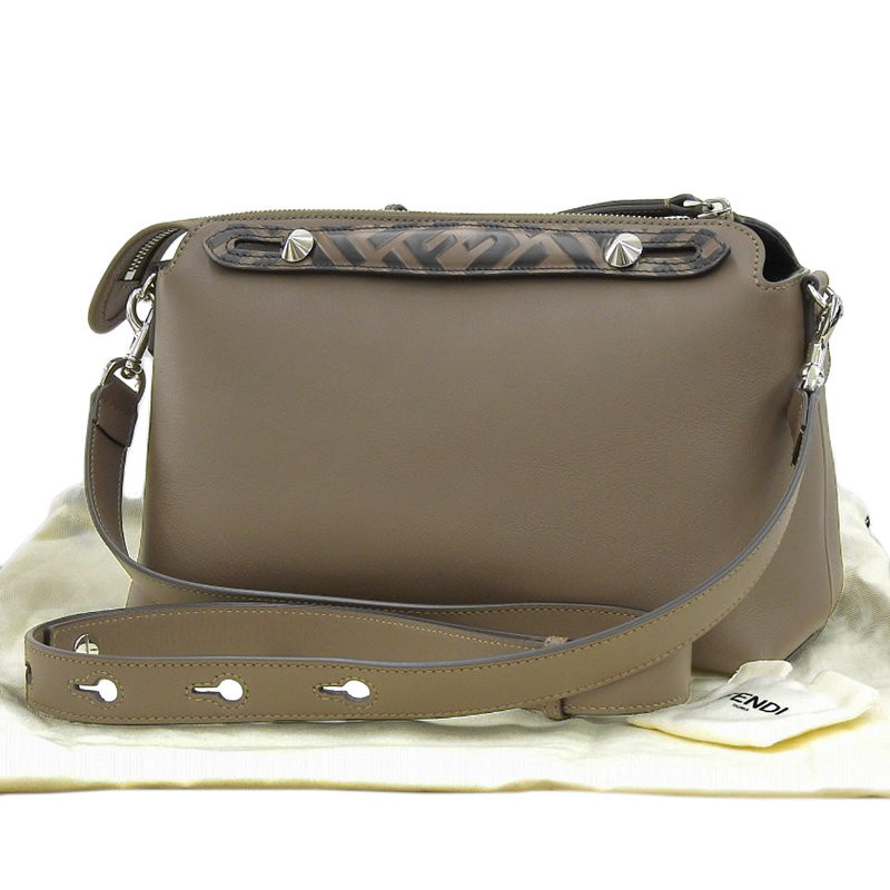 http://フェンディ%20FENDI%20バイザウェイ%20ミディアム%20ズッカ柄%202WAYバッグ%20ハンド%20ショルダー%20バッグ%20レザー%20ブラウン%208BL146%20中古%20OB1706