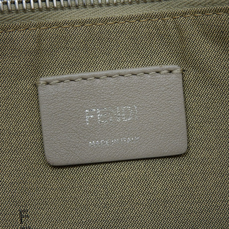http://フェンディ%20FENDI%20バイザウェイ%20ミディアム%202WAYバッグ%20ハンドバッグ%20ショルダーバッグ%20レザー%20グレージュ%208BL146%20中古%20OB1708