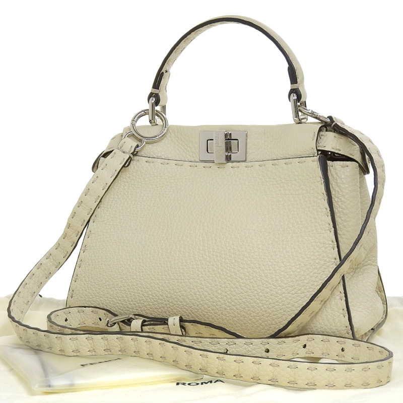 http://フェンディ%20FENDI%20ピーカブーミニ%20セレリア%202WAYバッグ%20ハンドバッグ%20ショルダーバッグ%20レザー%20アイボリー%208BN244%20中古%20OB1711