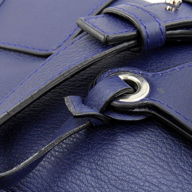 http://ロエベ%20LOEWE%20アマソナ28%202WAYバッグ%20ハンドバッグ%20ショルダーバッグ%20レザー%20ネイビー%20中古%20OB1712