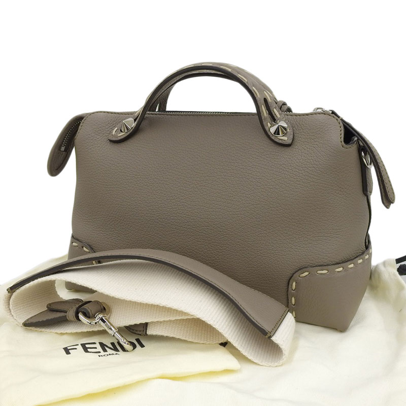 http://フェンディ%20FENDI%20バイザウェイ%20セレリア%202WAYバッグ%20ハンドバッグ%20ショルダーバッグ%20レザー%20グレージュ%208BL146%20中古%20OB1716