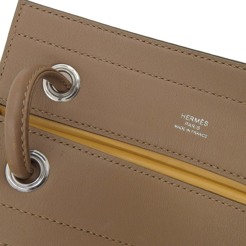 http://エルメス%20HERMES%20アリーヌ・ミニ%20ショルダーバッグ%20バイカラー%20スイフト%20マスタード%20Z刻印%202021年%20中古%20HE0912