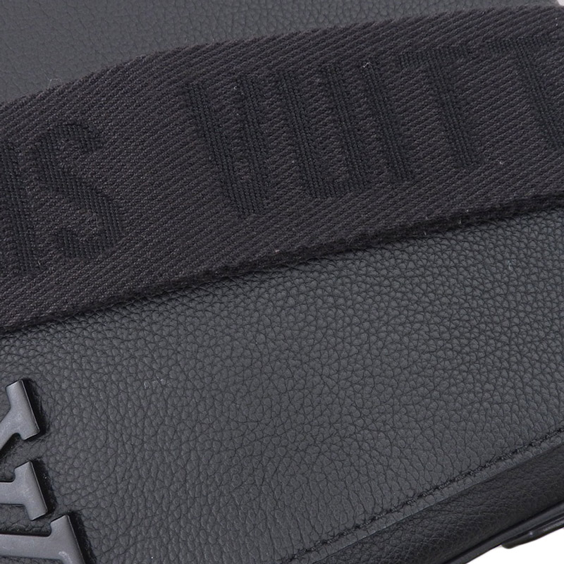 http://ルイヴィトン%20LOUIS%20VUITTON%20LVアエログラム%20テイクオフ・メッセンジャー%20ショルダーバッグ%20ノワール%20M57080%20中古%20LV1535