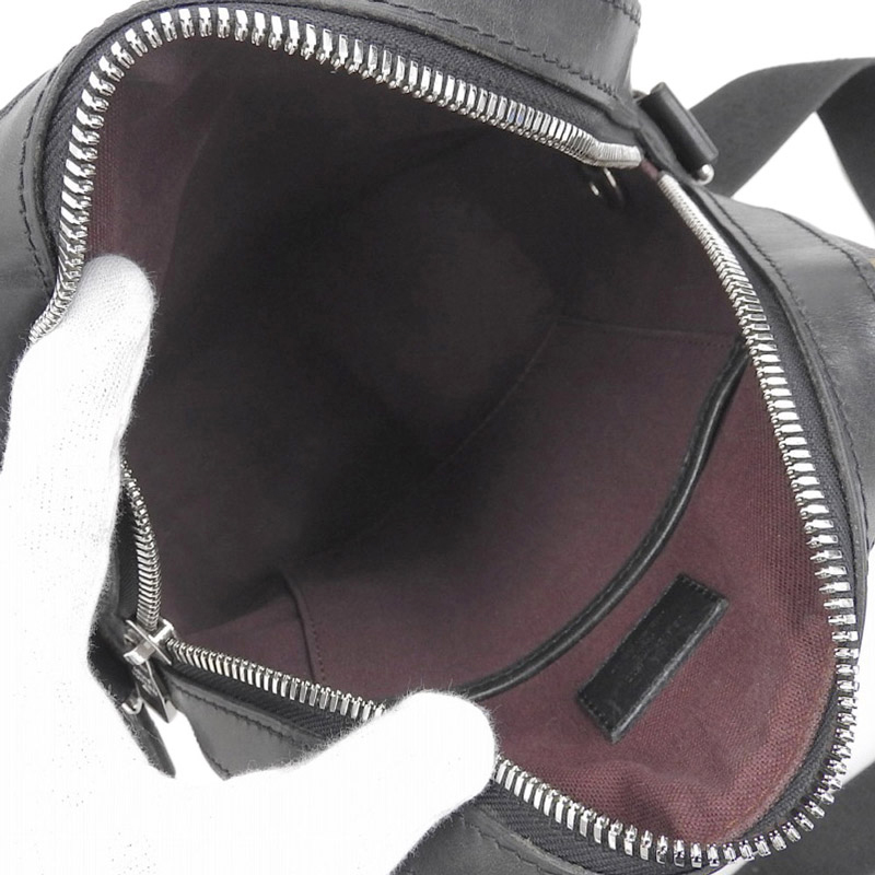 http://ルイヴィトン%20LOUIS%20VUITTON%20モノグラム・マカサー%20トーレスPM%20ショルダーバッグ%20メッセンジャーバッグ%20M40635%20中古%20LV1539