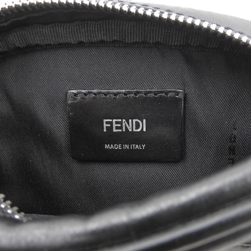 http://フェンディ%20FENDI%20バグズ%20ショルダーバッグ%20レザー%20ブラック%207VA456%20中古%20OB1738