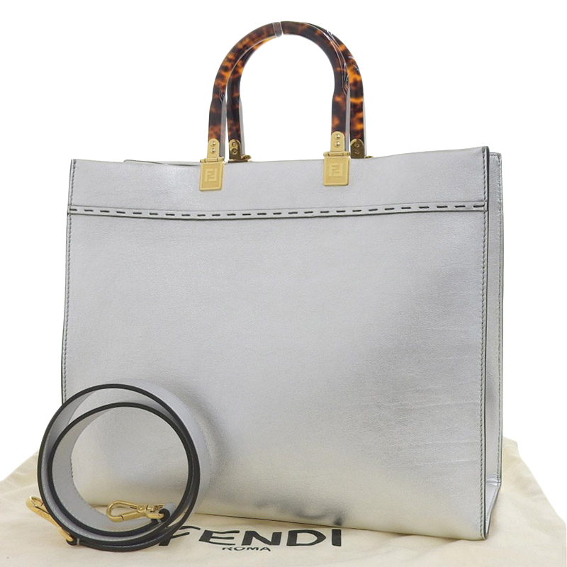 http://フェンディ%20FENDI%20サンシャイン%20ミディアム%202WAYバッグ%20トートバッグ%20ショルダーバッグ%20レザー%20シルバー%208BH386%20中古%20OB1747