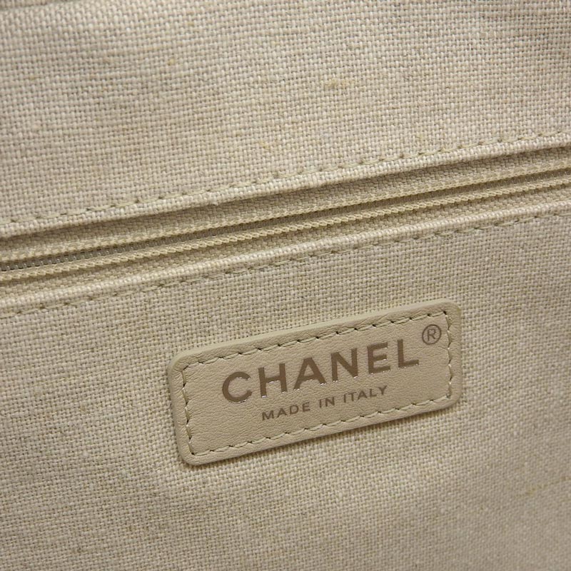 http://シャネル%20CHANEL%20ドーヴィル%202WAY%20ボーリングバッグ%20ハンドバッグ%20ショルダーバッグ%20キャンバス/レザー%20ライトブルー%20中古%20CH0908
