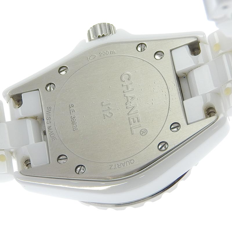 http://シャネル%20CHANEL%20J12%20レディース%20クォーツ%20腕時計%20セラミック%2012Pダイヤモンド%20ホワイト文字盤%20H1628%20中古%20CH0911