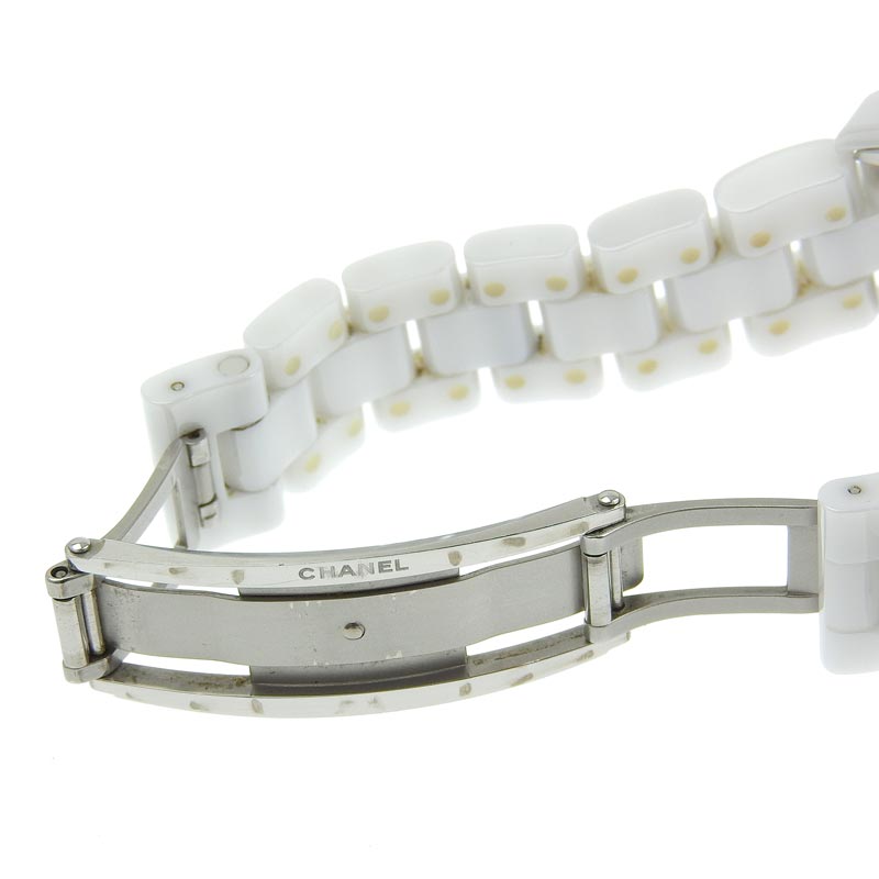 http://シャネル%20CHANEL%20J12%20レディース%20クォーツ%20腕時計%20セラミック%2012Pダイヤモンド%20ホワイト文字盤%20H1628%20中古%20CH0911