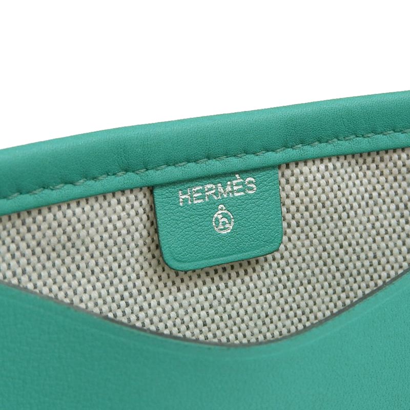 http://エルメス%20HERMES%20プティアッシュ%20パスポートケース%20レザー%20ブルー系%20美品%20HE0921