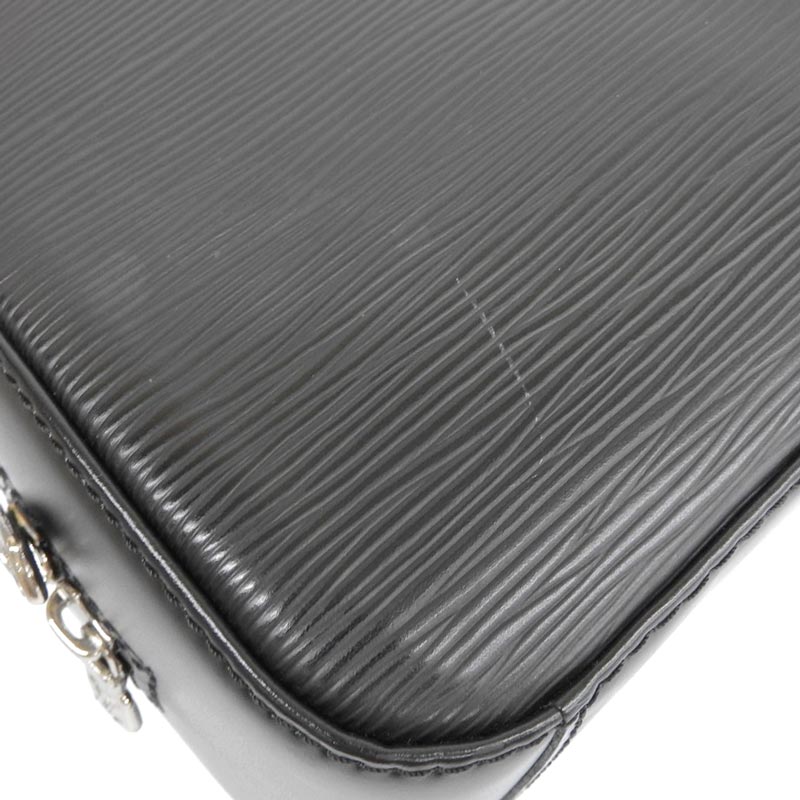 http://ルイヴィトン%20LOUIS%20VUITTON%20エピ%20ジャスミン%20ハンドバッグ%20ノワール%20M52782%20中古%20LV1553