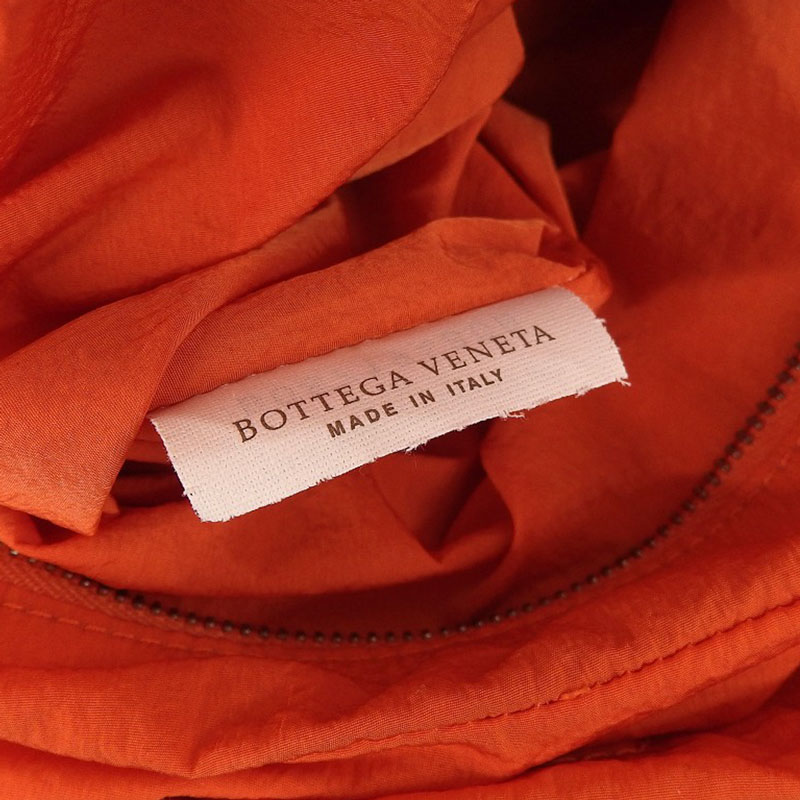 http://ボッテガヴェネタ%20BOTTEGA%20VENETA%20バックパック%20リュックサック%20ナイロン%20オレンジ%20ブラック%20中古OB1723