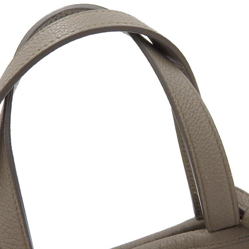 http://セリーヌ%20CELINE%20スモールフォールドカバ%202WAYバッグ%20ハンドバッグ%20ショルダーバッグ%20レザー%20グレージュ%20中古%20OB1737