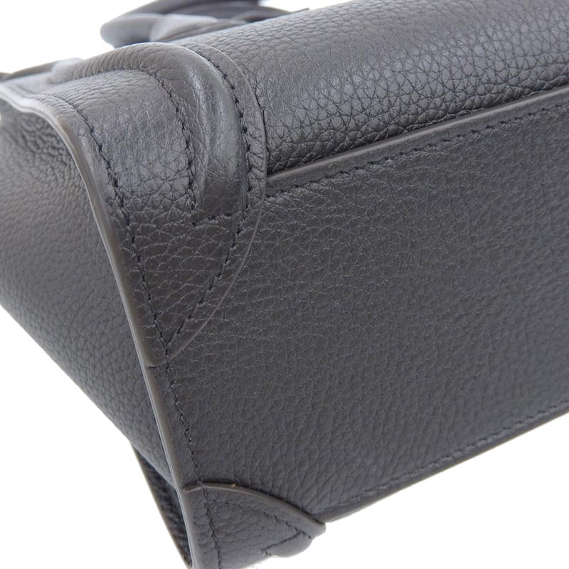 http://セリーヌ%20CELINE%20ラゲージ%20ナノショッパー%202WAYバッグ%20ハンドバッグ%20ショルダーバッグ%20レザー%20ブラック%20中古%20OB1752
