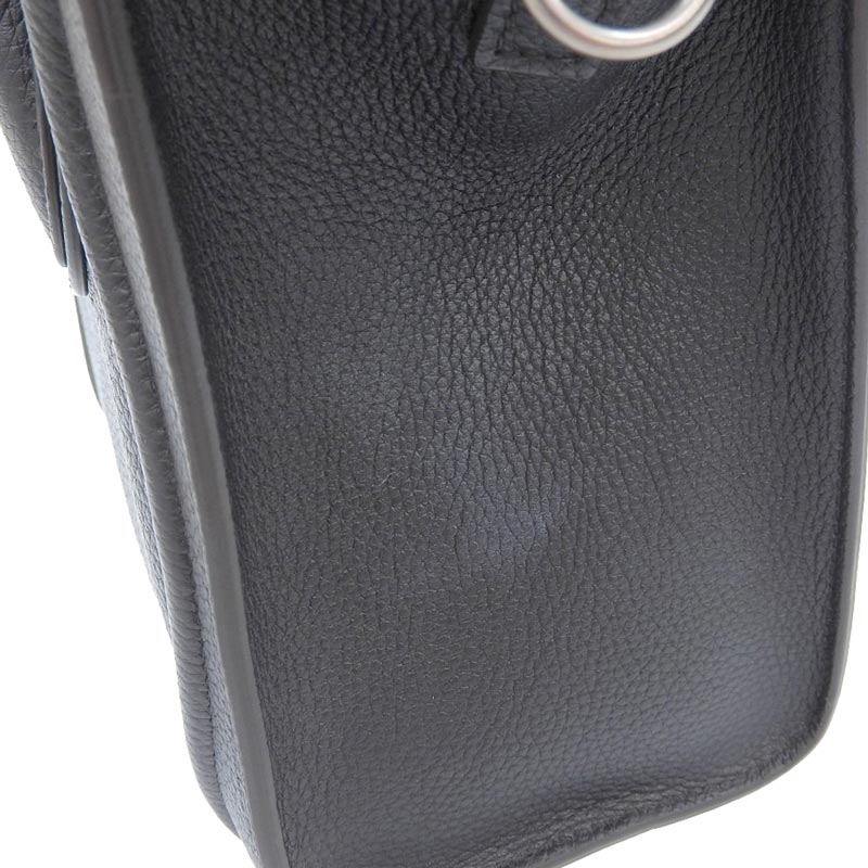 http://セリーヌ%20CELINE%20ラゲージ%20ナノショッパー%202WAYバッグ%20ハンドバッグ%20ショルダーバッグ%20レザー%20ブラック%20中古%20OB1752