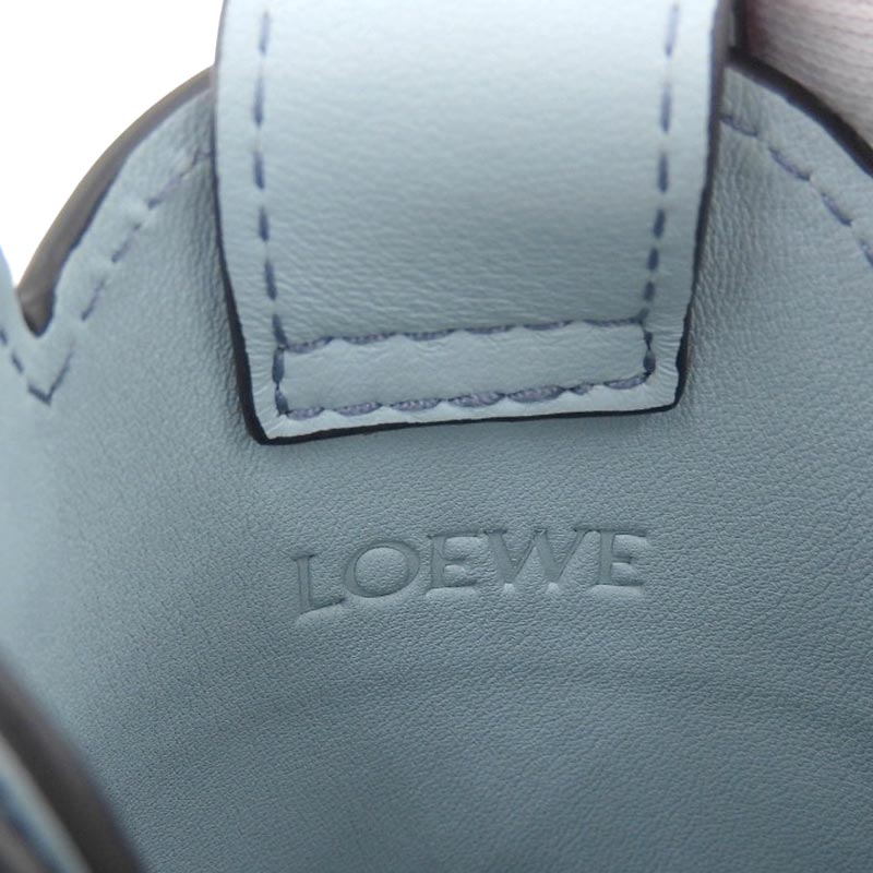 http://ロエベ%20LOEWE%20エレファントポケット%20アナグラム%20ショルダーバッグ%20レザー%20ブルーアイスバーグ%20C623B02X04%20中古%20OB1754