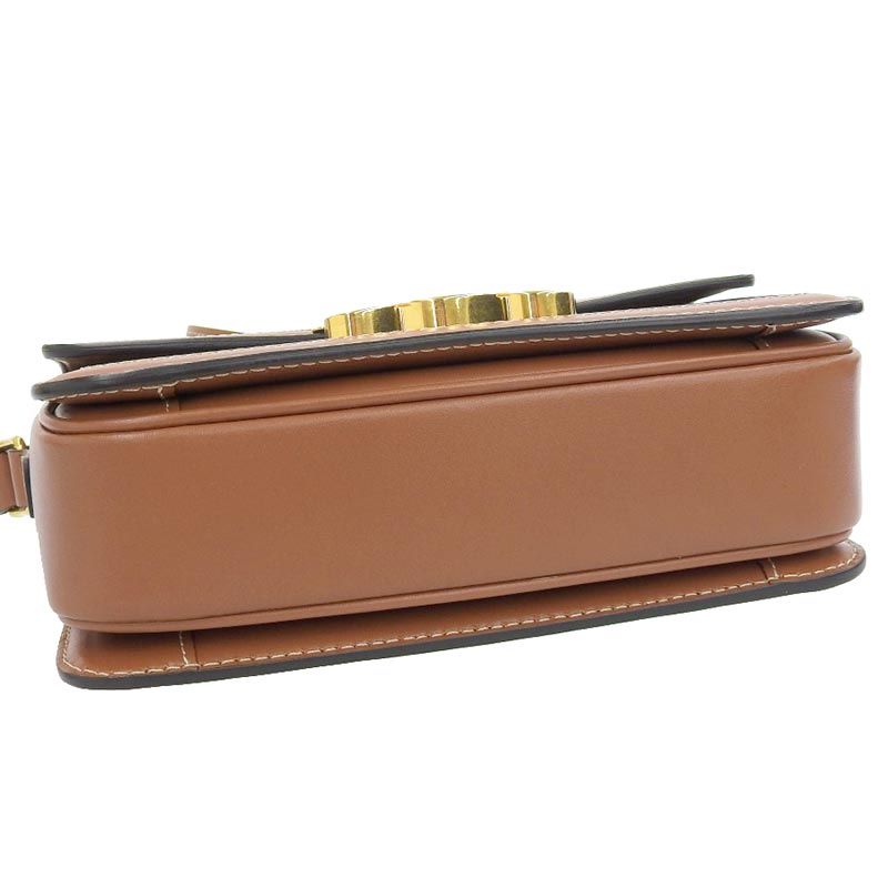 http://セリーヌ%20CELINE%20ティーン%20トリオンフバッグ%20ショルダーバッグ%20トリオンフキャンバス%20カーフスキン%20タン%20188882BZ4%20中古%20OB1757