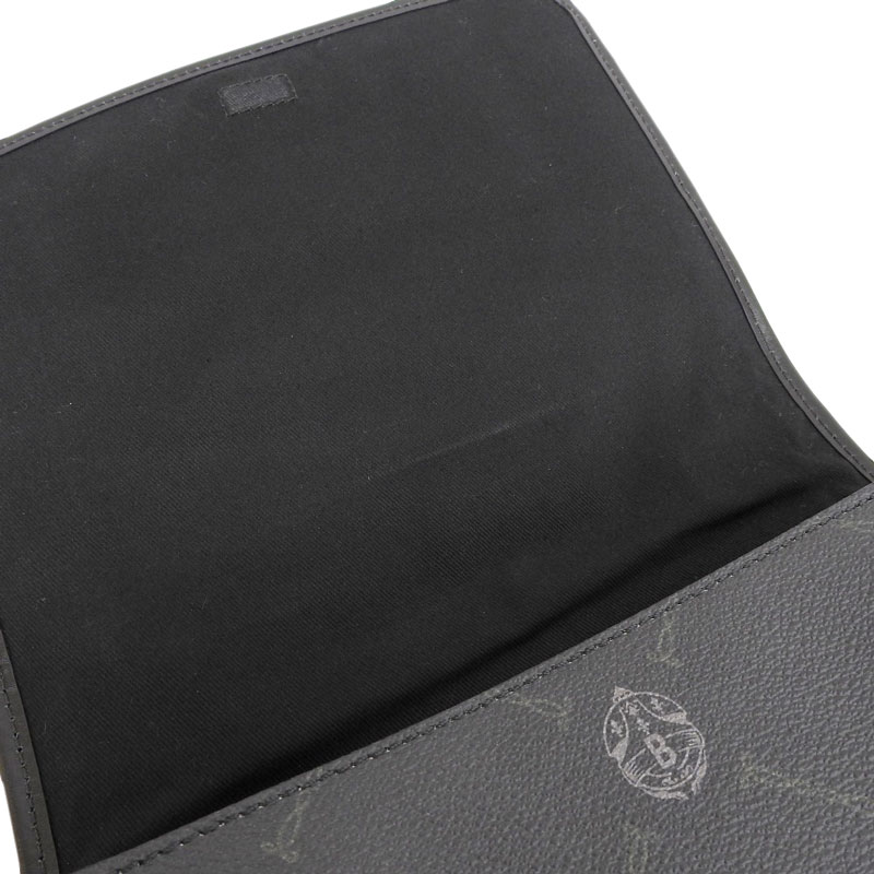 http://ベルルッティ%20BERLUTI%20フラヌールPM%20ショルダーバッグ%20PVC%20レザー%20ブラック%20中古%20OB1758