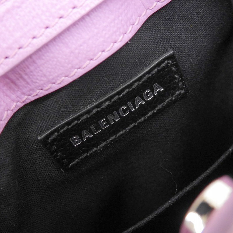 http://バレンシアガ%20BALENCIAGA%20ショッピングフォンホルダー%202WAYバッグ%20ショルダーバッグ%20レザー%20パープル%20593826%20中古%20OB1762